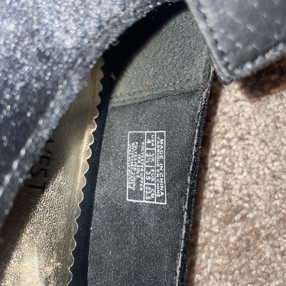 I am selling black size 4 flats from Nine West.
